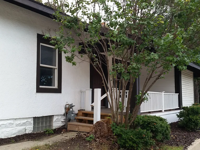 1120 Washtenaw Ave — Photo 25