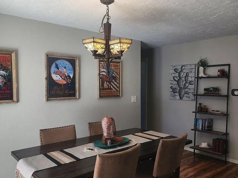 3512 E Vittoria Way — Photo 9