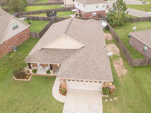 2nd image of 13764 Laurelwood Ln