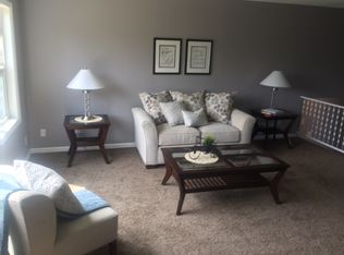 9162 Lanewood Ln N, Maple Grove, MN 55369