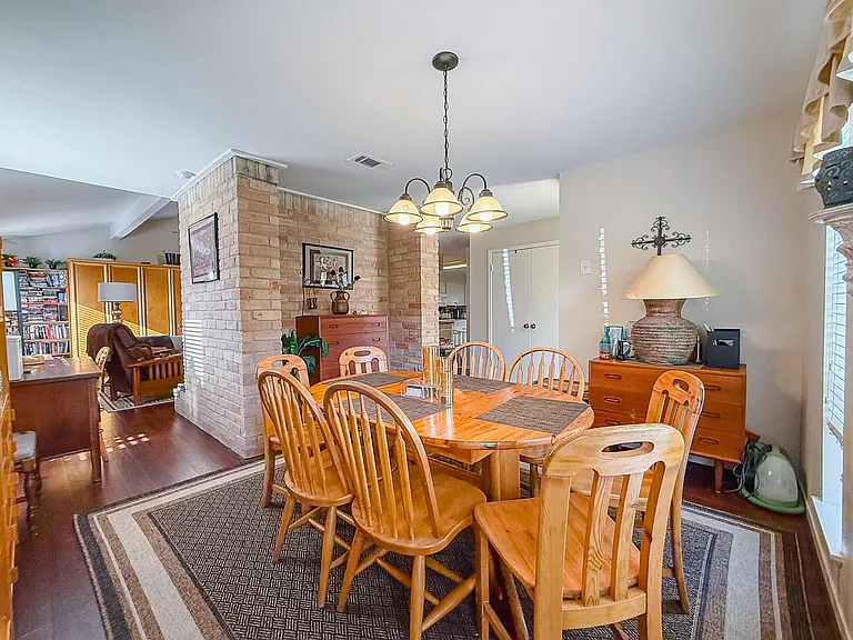 3306 Hunterwood Dr — Photo 8