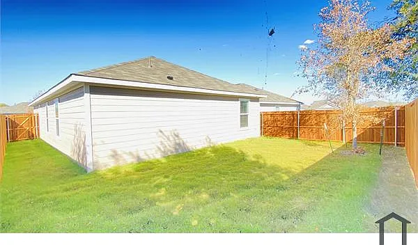 3405 Flicker Ln — Photo 9