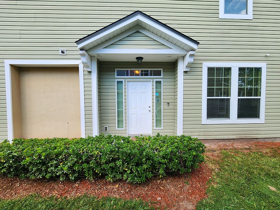 1st image of 8627 Victoria Falls Dr #1