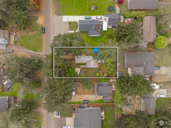 8501 Wildwood Avenue SW, Lakewood, WA 98498