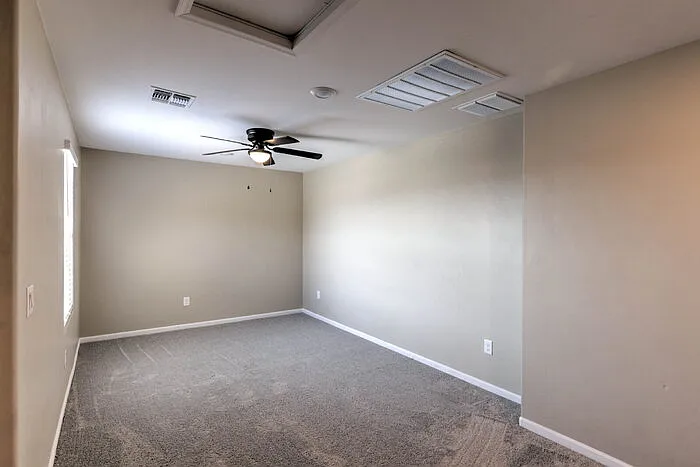 704 W Calle Vela Mayor — Photo 26