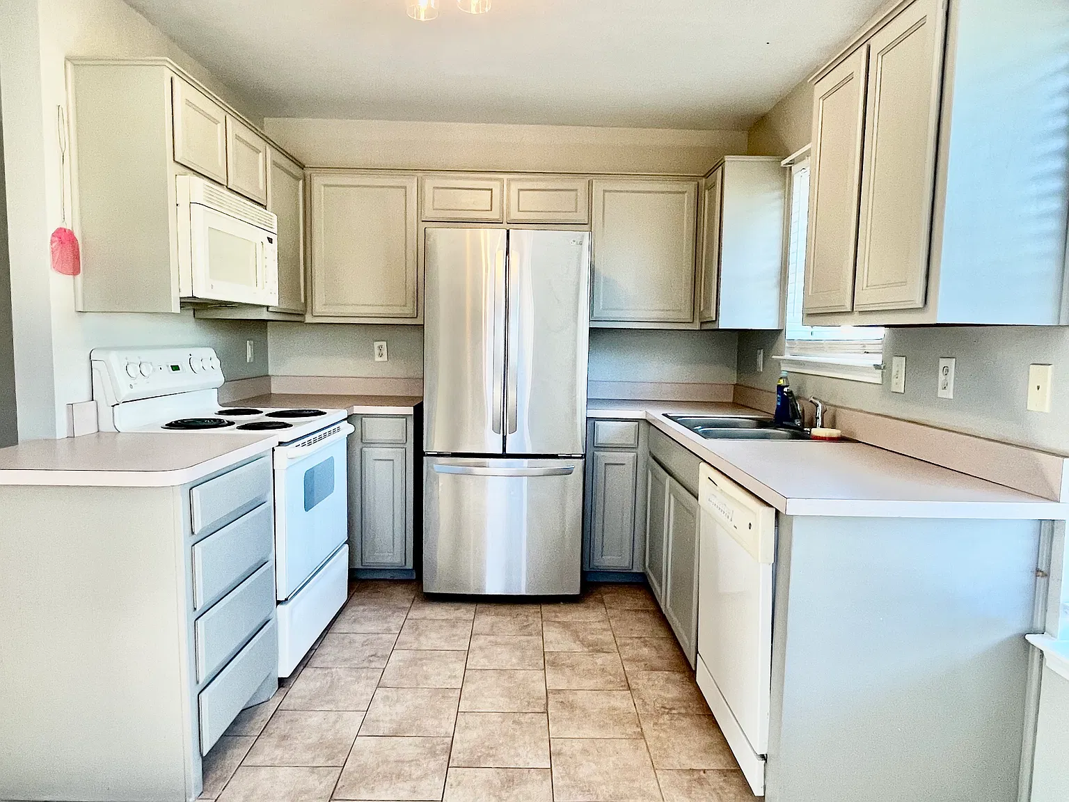 124 Stewart Bend Ct — Photo 1