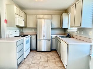 124 Stewart Bend Ct #B, Azle, TX 76020