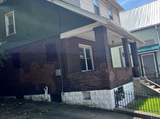 3142 Bates St, Pittsburgh, PA