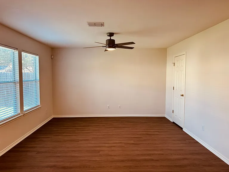 8943 Walnut Spgs — Photo 7