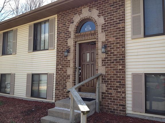 5th image of 3530 Marine St SW APT D