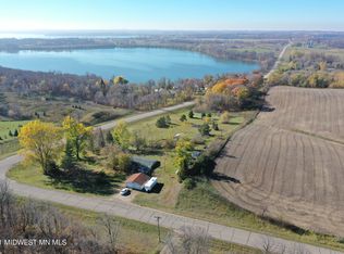 41041 Engstrom Beach Rd, Dent, MN 56528