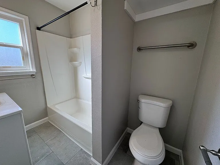 3569 Mulford Ave — Photo 10