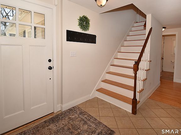 2nd image of 59 Wapping Wood Road