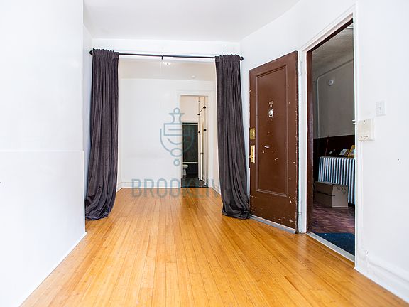 3rd image of 865 Saint Johns Pl #A1