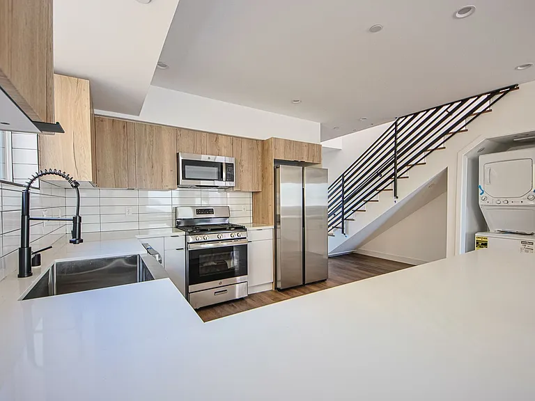 6421 Troost Ave — Photo 9