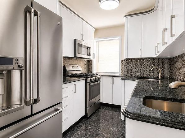 6610 149th St APT 1A