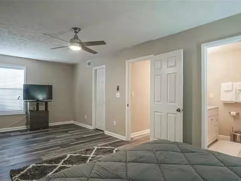 846 Park Pl NE — Photo 109
