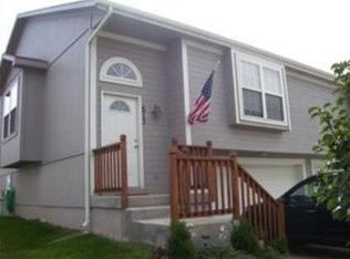 513 Andypaul Ct, Raymore, MO 64083