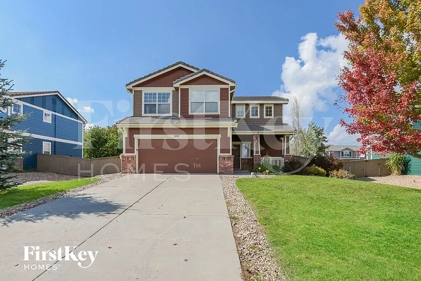 3 bed, 2.5 bath, 1488 sqft, $3,310 — Photo 1