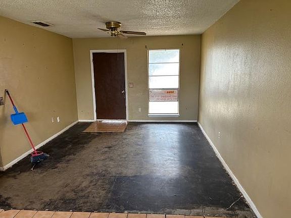5th image of 305 Washington Ave