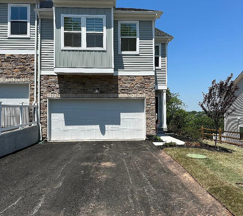 1st image of 739 Hunsberger Rd