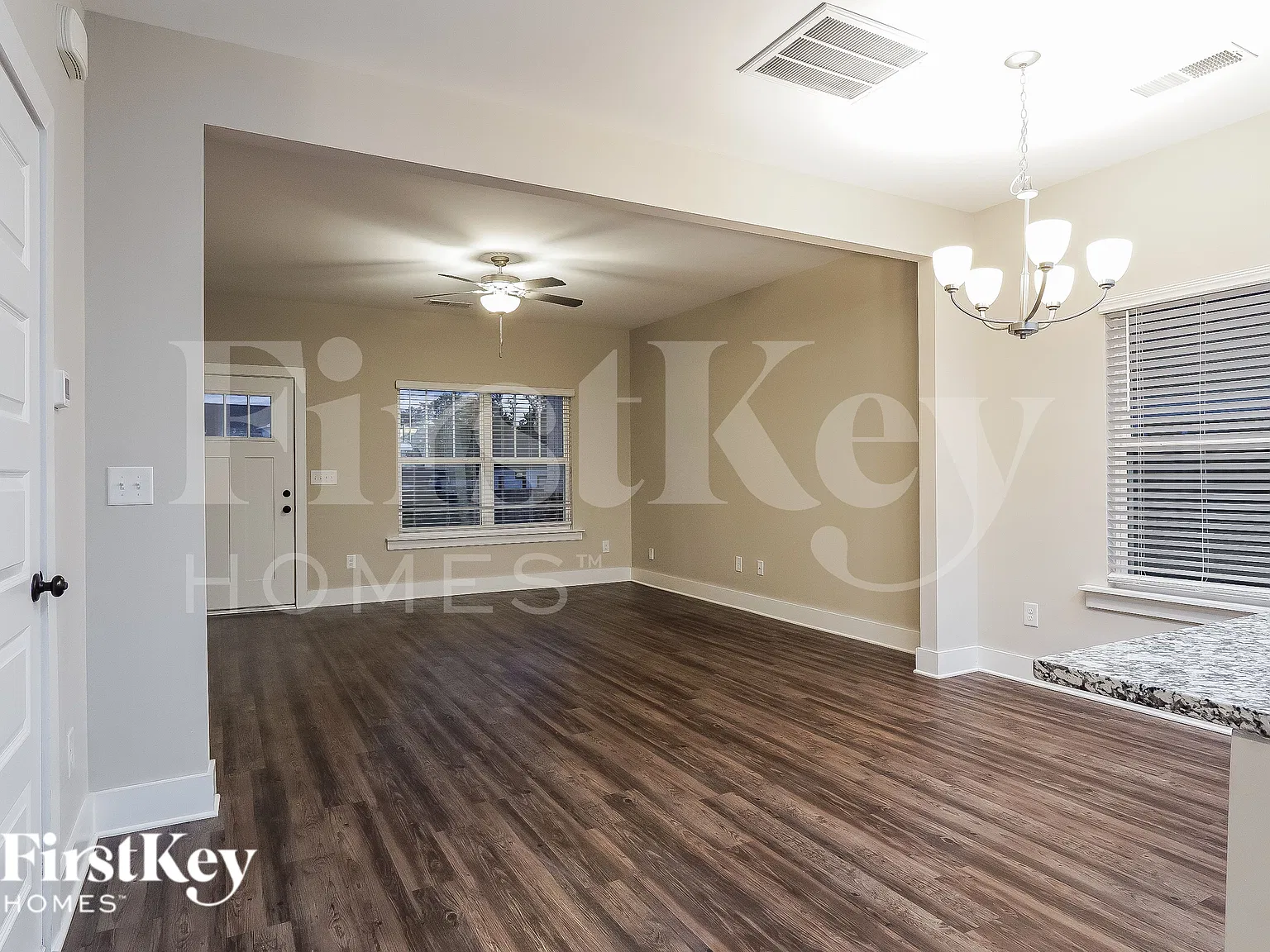3 bed, 2.5 bath, 1406 sqft, $2,490 — Photo 4