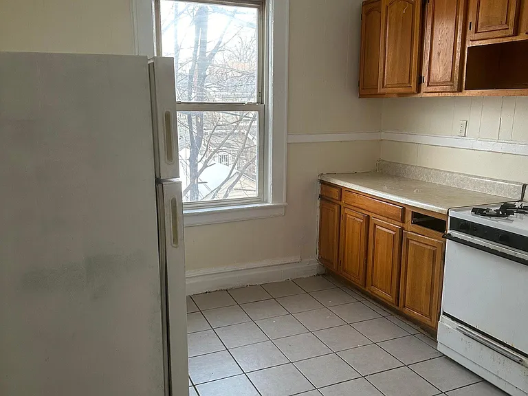 39 Eckert Ave #2 — Photo 6