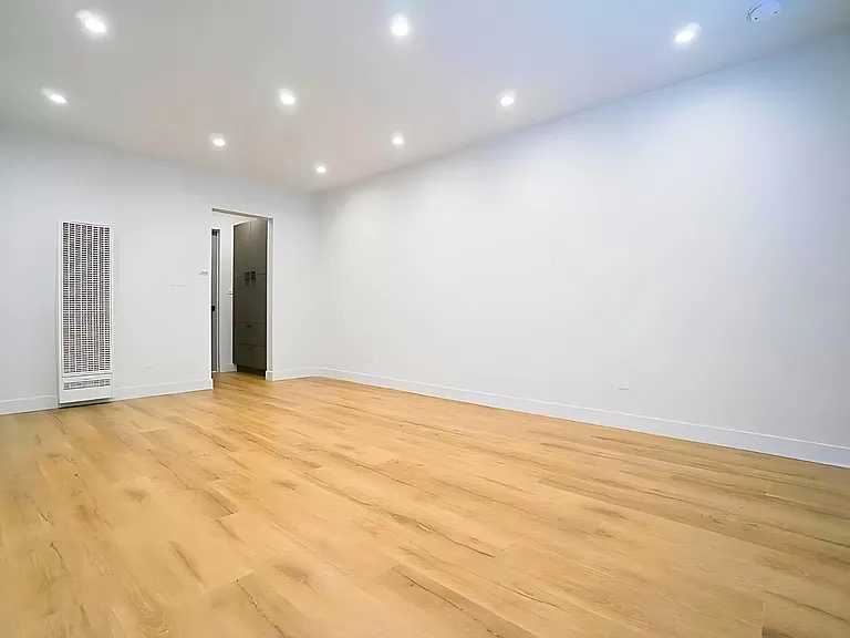 3107 S Canfield Ave #8 — Photo 12