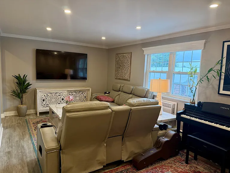 740 Central St #11 — Photo 7