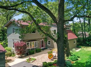 5506 Riverview Dr, Lisle, IL 60532