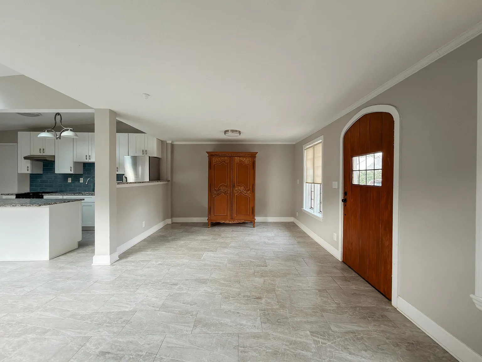 Studio, 650 sqft, $1,500 — Photo 4