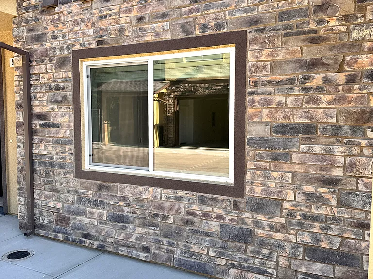 920 N Olive Ave — Photo 17