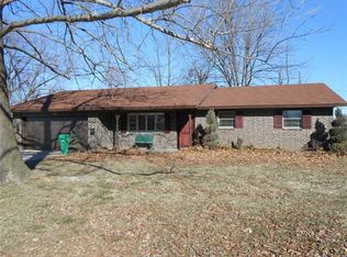 1908 Robyn Rd, Springdale, AR 72762