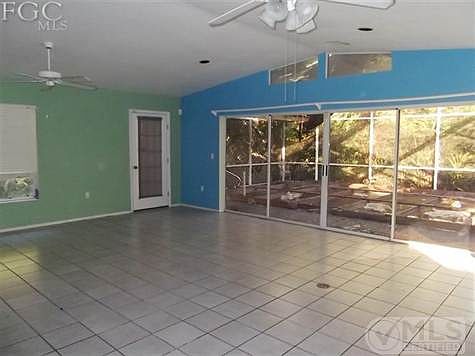 GREAT ROOM WITH SLIDERS TO POOL LANAI