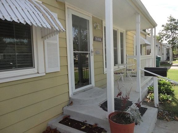 Front Porch for Enjoying Autumn Evenings~