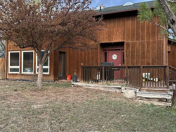 902 W Rochester Ave, Saratoga, WY 82331