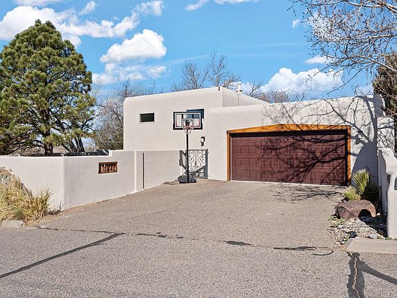 2nd image of 2776 Wolfberry Pl NE