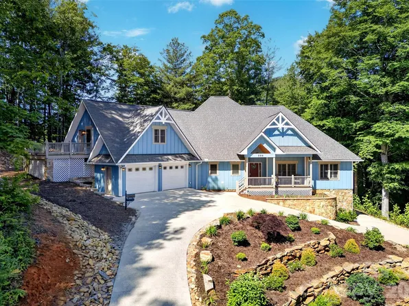 225 Henrys Glen Dr, Morganton, NC 28655