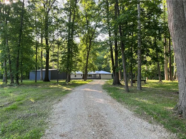 3128 Twin Creek Rd, West Alexandria, OH 45381