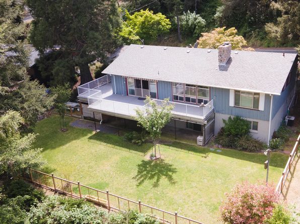 11852 Galice Rd, Merlin, OR 97532
