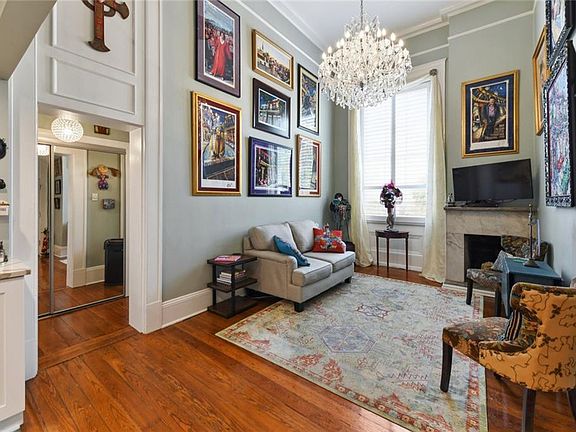 2nd image of 740 Esplanade Ave APT 4