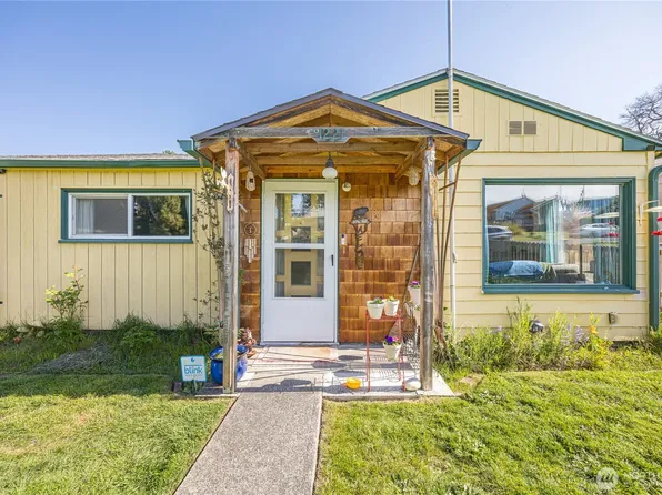 1221 W 10th Street, Port Angeles, WA 98363