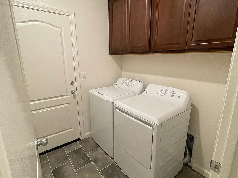 4256 Lasalle Dr — Photo 25