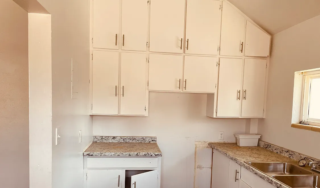 1 bed, 500 sqft, $900 — Photo 1
