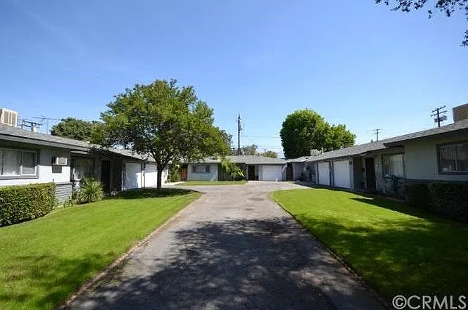 321 La Paloma St