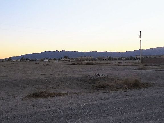 4th image of 1071 Enchanted Mesa St