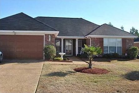 1st image of 410 Willow Bay Dr