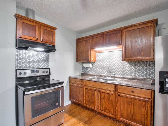 5th image of 504 Lutie Ct