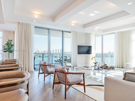 5th image of 17301 Biscayne Blvd APT 1609