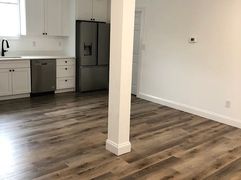 Living Room looking into kitchen